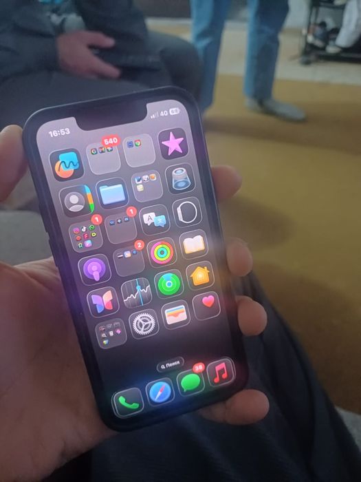 Айфон 13 мини , поко ф3