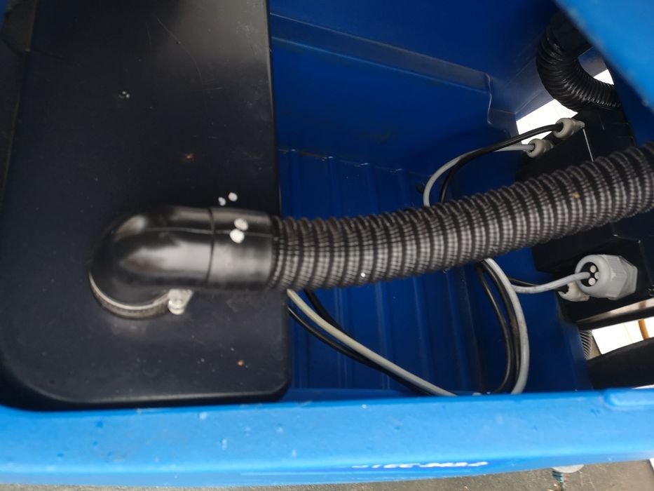 Подопочистваща Машина на 220Волта Nilfisk Scrubtec 343.2 Вс. Настилки