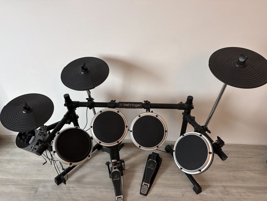 Set Tobe Behringer HDS110USB