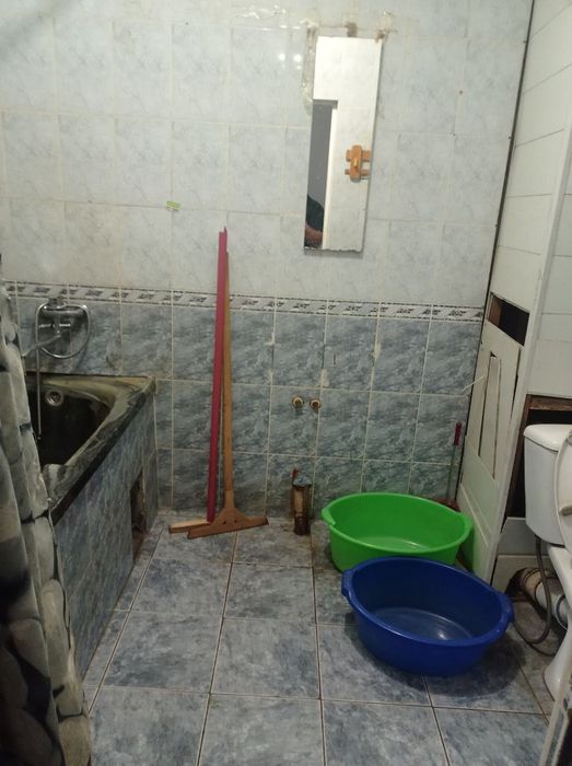 Аренда 2/1/5 Юнусабад 19. Студентам тоже Сдаётся. 350 уе. У дороги.