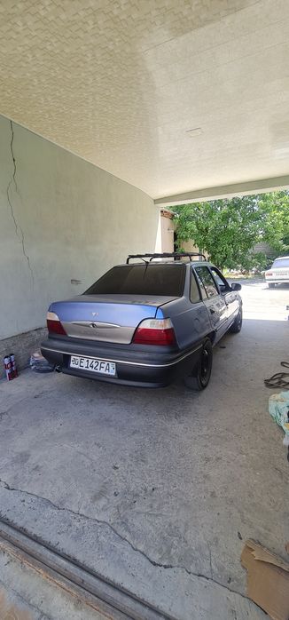 Ko'k Daewoo nexia 1