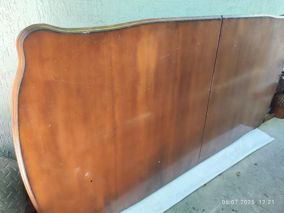 Гостиный стол дерево