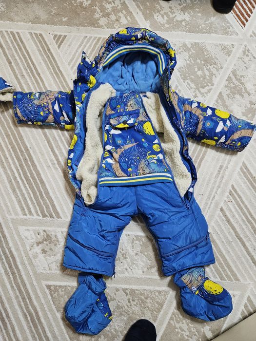 Продам детский комбинезон