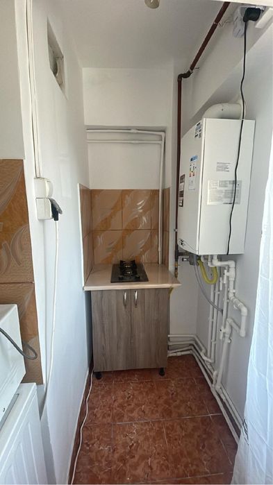 Inchiriez garsoniera zona Sunny