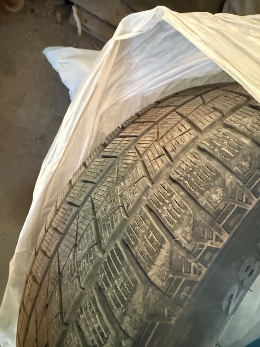 285/50/20. Зимние шины