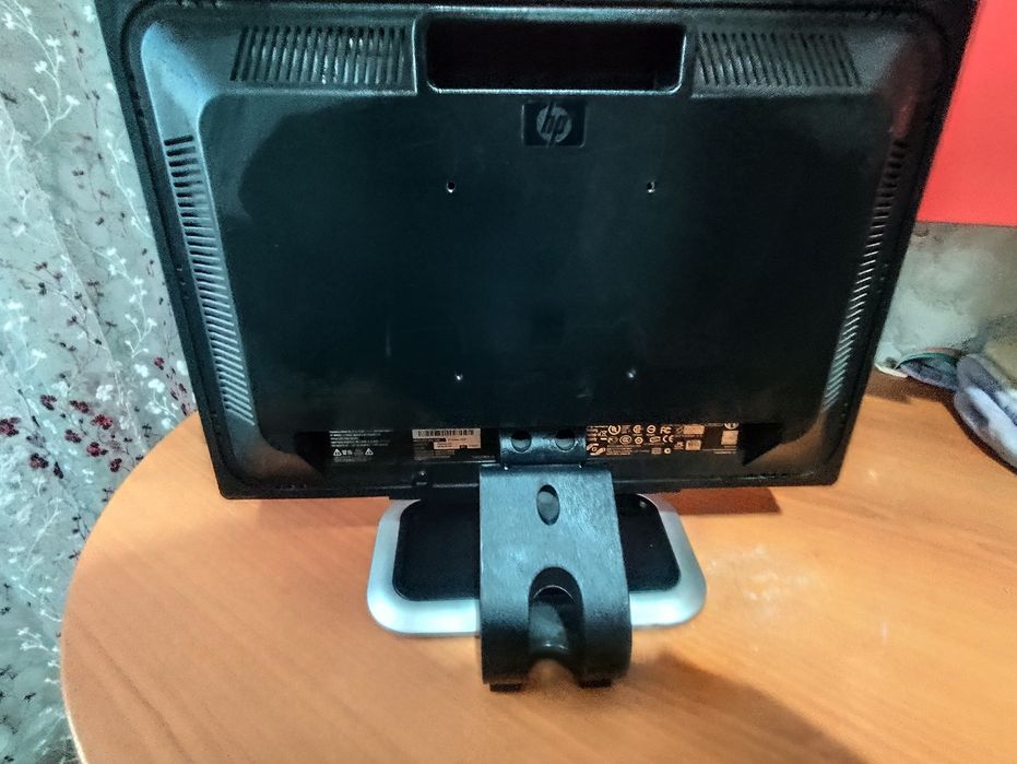 Продам Мониторы HP