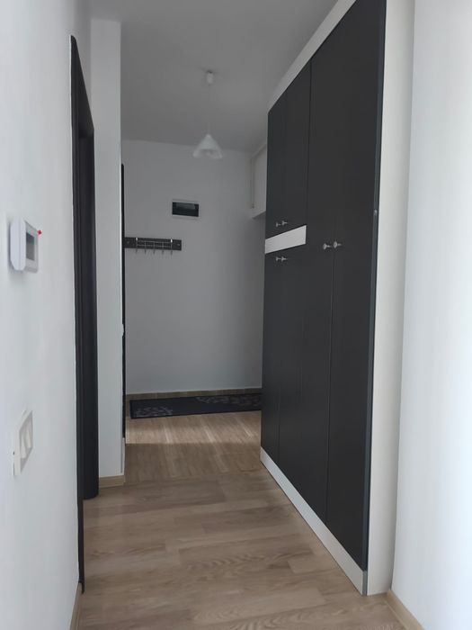 Închiriez apartament 2 camere + cameră dressing Militari Residence