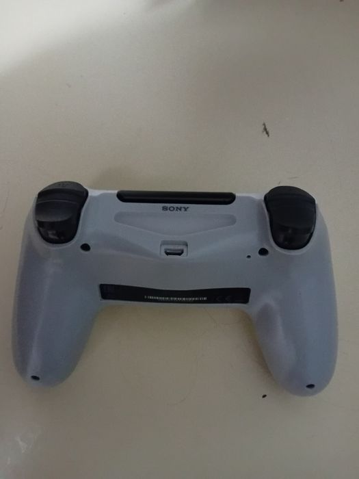 Оригинальный джойстик DualShock 4