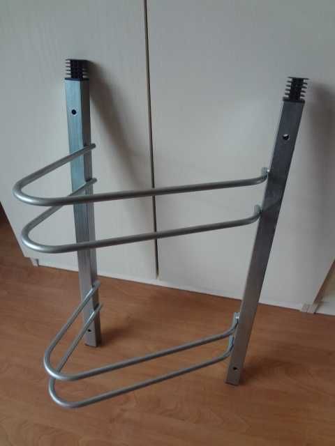 Стойка за паркиране на колело