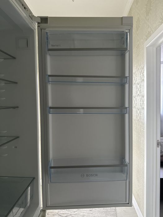 Срочно продаю холодильик BOSCH