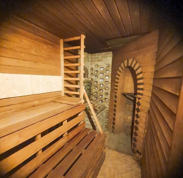 Семейная баня на дровах