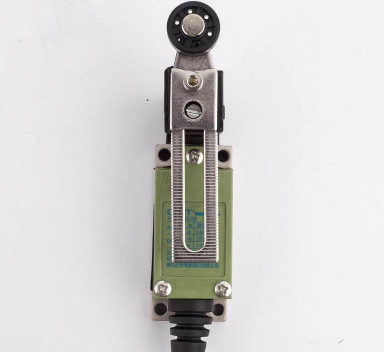 Intrerupator limitator de cursa pentru elevatoare auto gb2113 gb2114 g