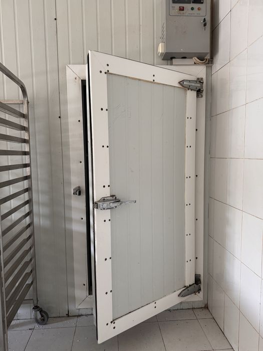 Минусовый 23 градус холоделник хона шаклида кенг,полкасиразмери 3/5,