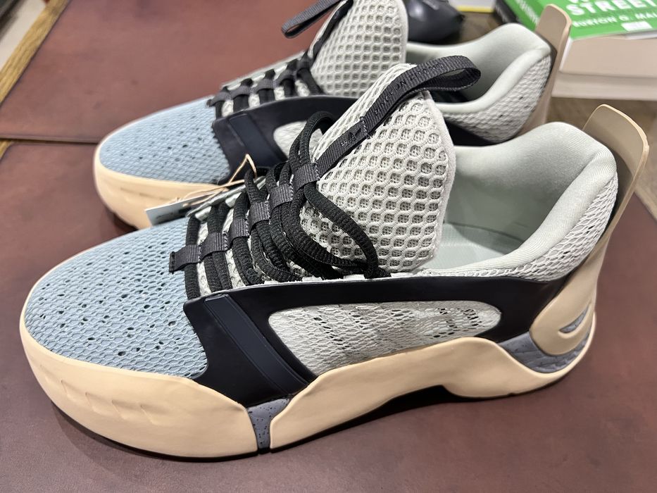 Adidas Kouza Dingyun Zhang