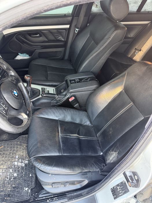 Interior electric // plafon negru// trimuri aluminiu bmw e39