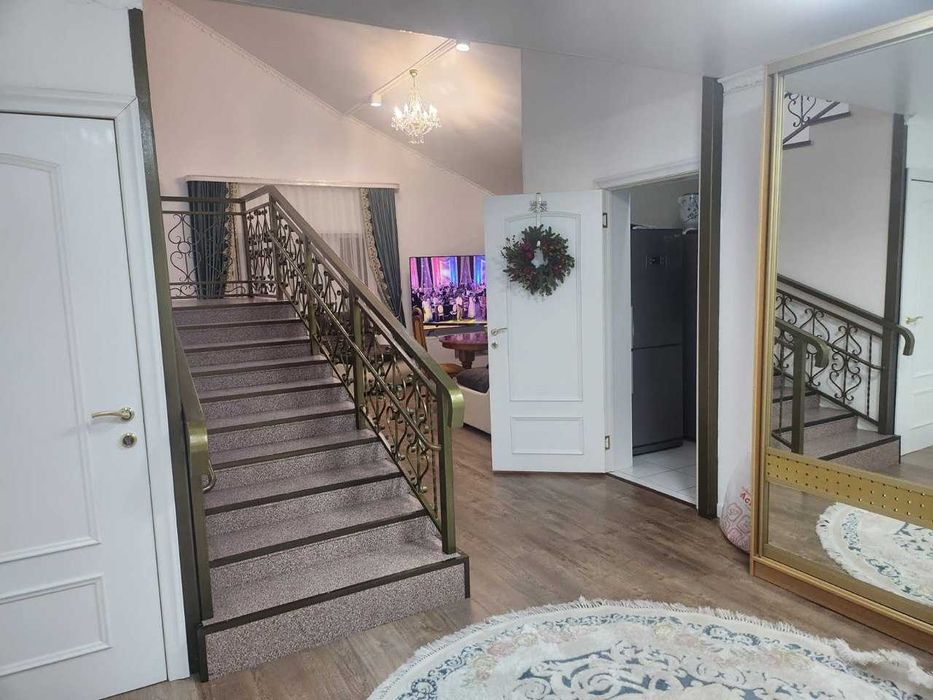 Продам особняк на Береке