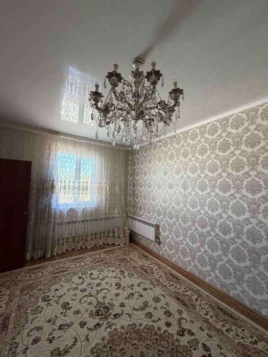 Автодромнан үй сатылады