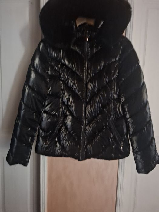 Ново дамско яке.