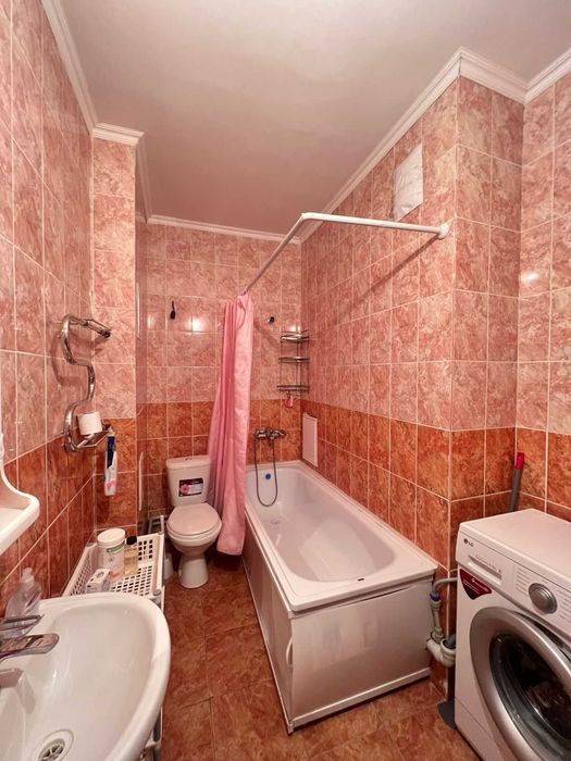 1 ком.кв. 44 кв.м ул.   Айтматова, 27