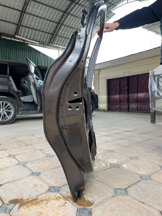 Дверь от камри 75