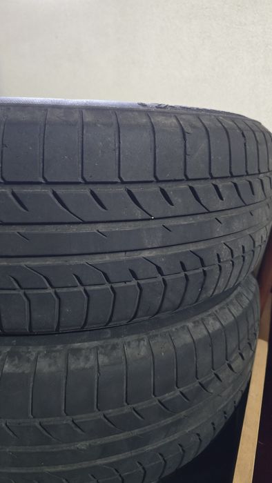 Vând 215 65 r16  roti Vara Hyundai Tucson cauciucuri 215 65 16