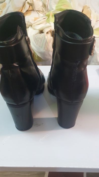 Женские полусапожки