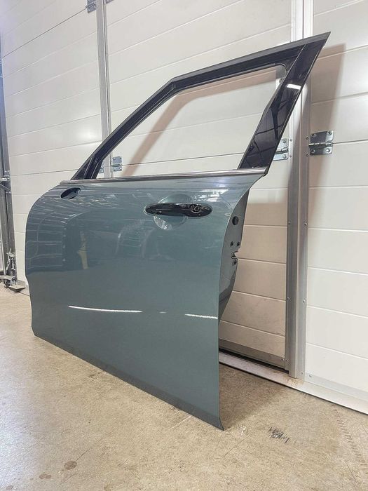 Предна лява врата за MINI Clubman F54