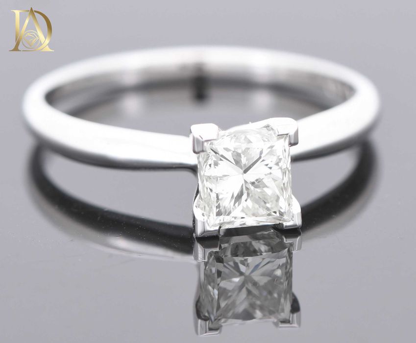 Нов Златен Пръстен с 0.86кт Естествен Диамант