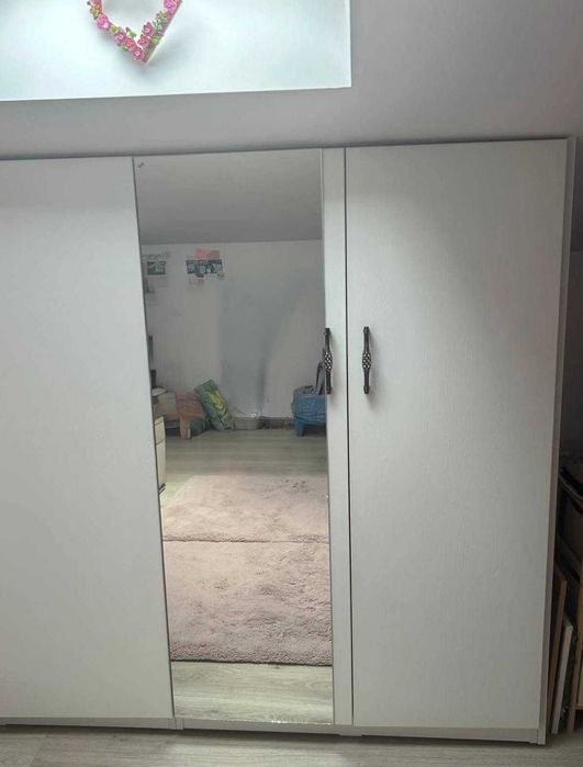 Mobilier PAL camera mansarda