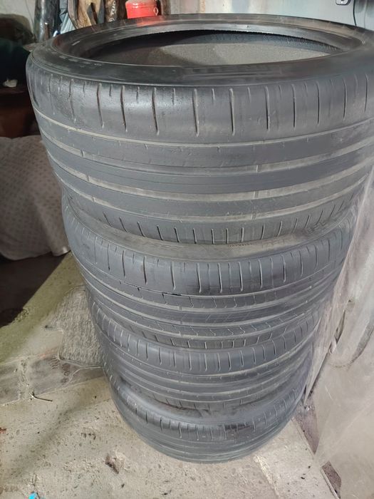 Продам шины тесла итд 19 с шумкой