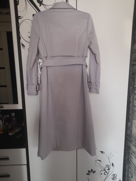 Тренч на стройную девушку