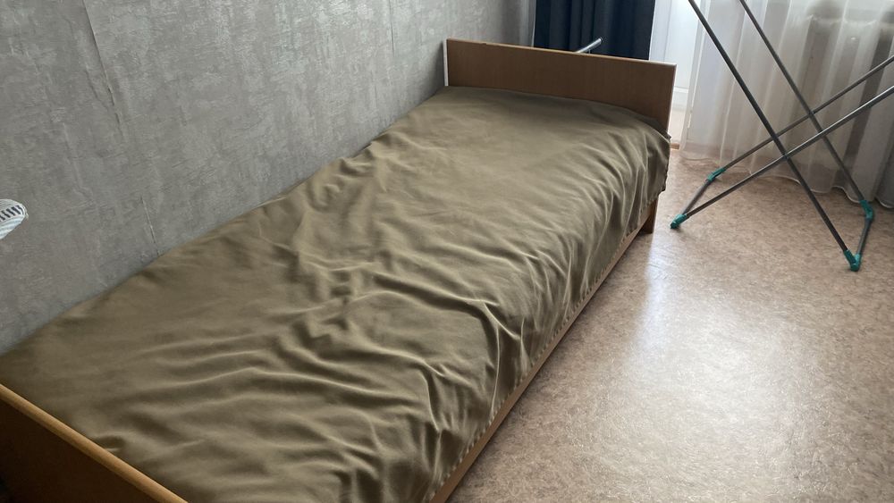 Кровать подросковая две штуки бесплатно срочно