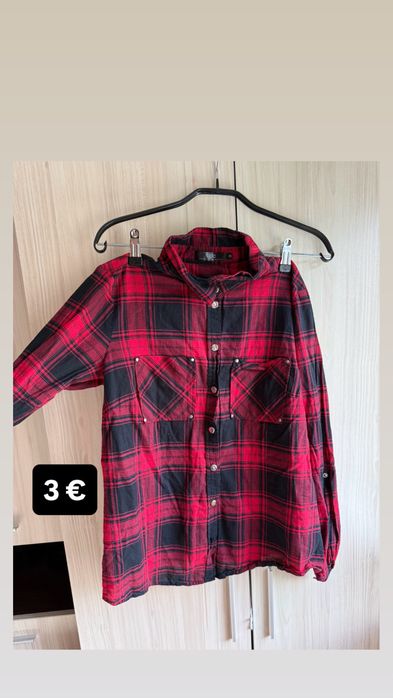 Разпродажба на дрехи