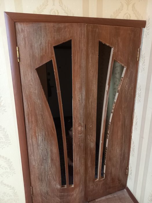 Комнатная дверь Срочно продам