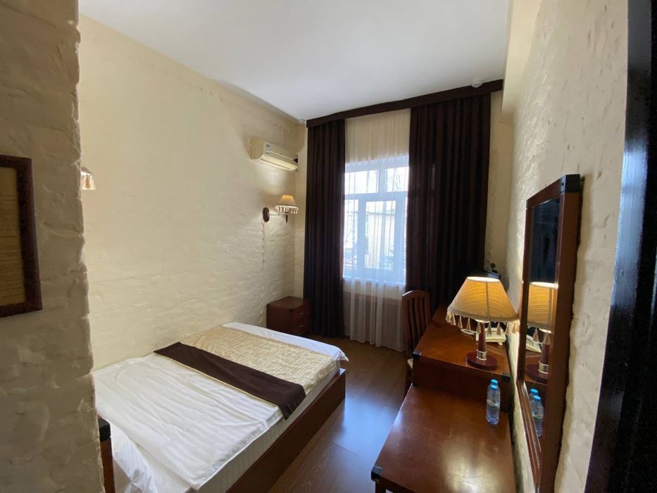 Продажа Гостиницы по Ул Шота Руставели 3800м2 ориентир Гранд Мир отель