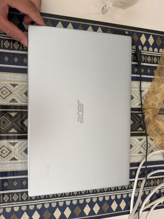 Acer ноутбук Intel Core i5, Iris Xe