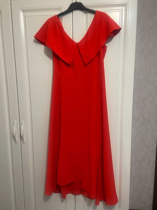 Платья нарядные 44-46 размер. г. Шымкент