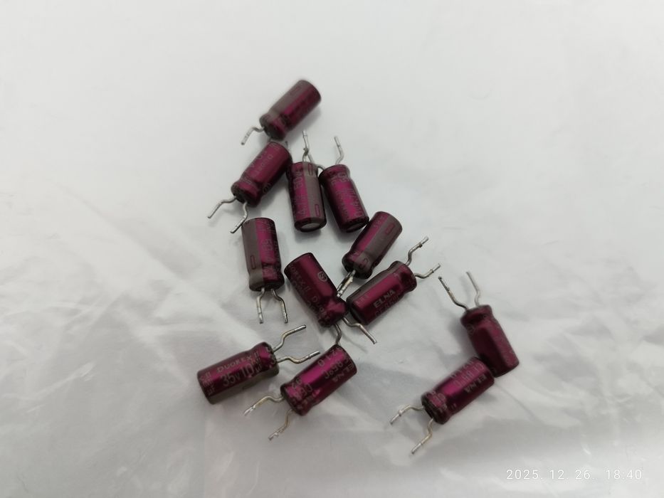 Vând condensatoare Nichicon  Gold,Elna duorex 2 toate împreunā 30ron