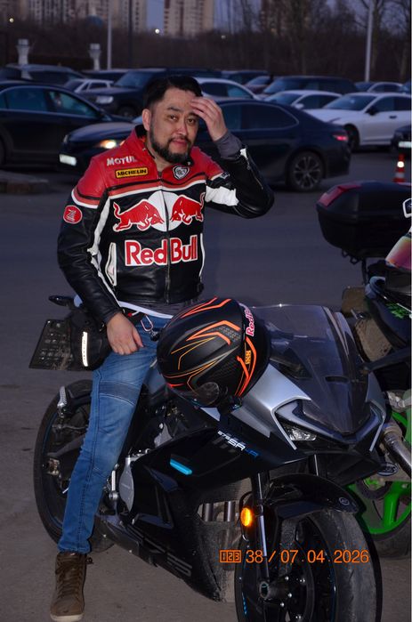 Nikon d3200 обьектив 18-105