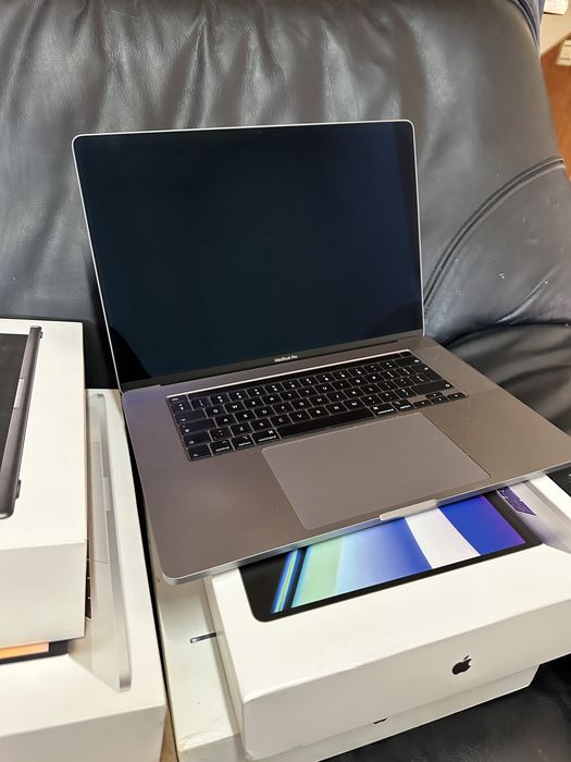 Macbook Pro 16” 2019 A2141  Display Componente Asigur Montaj