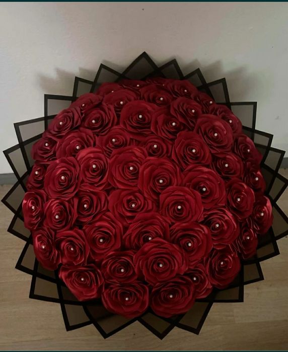 Атласные розы 200тг
