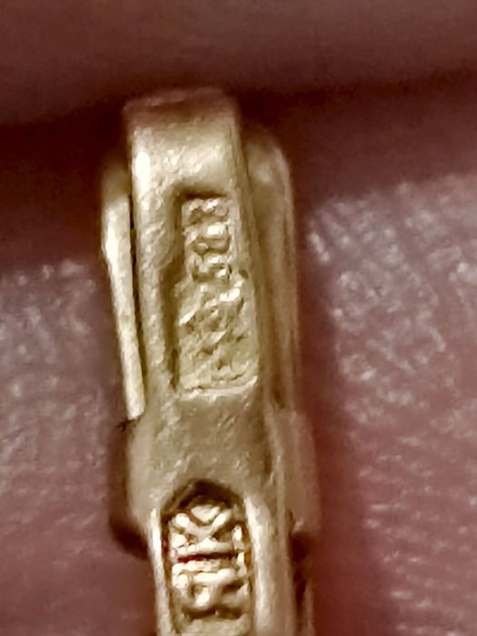 Золотой кулон с янтарем советский