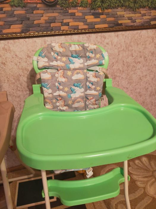 Детски столик для кормления