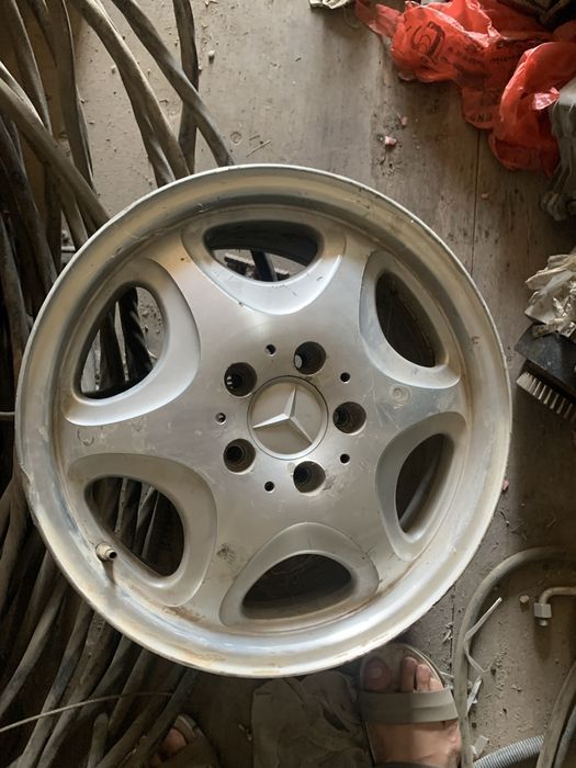 Продам диски мерс16