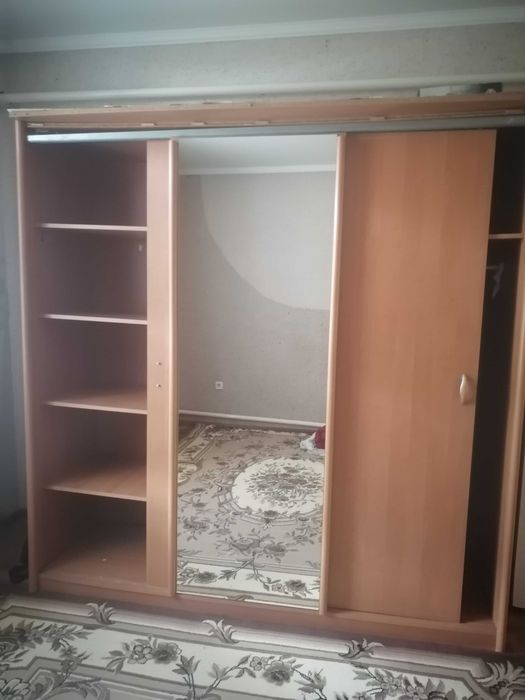 шкаф-купе для одежды