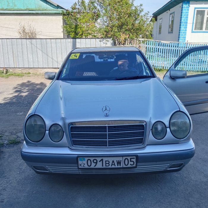 Мерседес w210 в отличном состояние