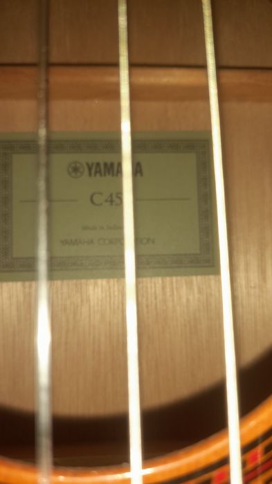 YAMAHA C45 holati yangi