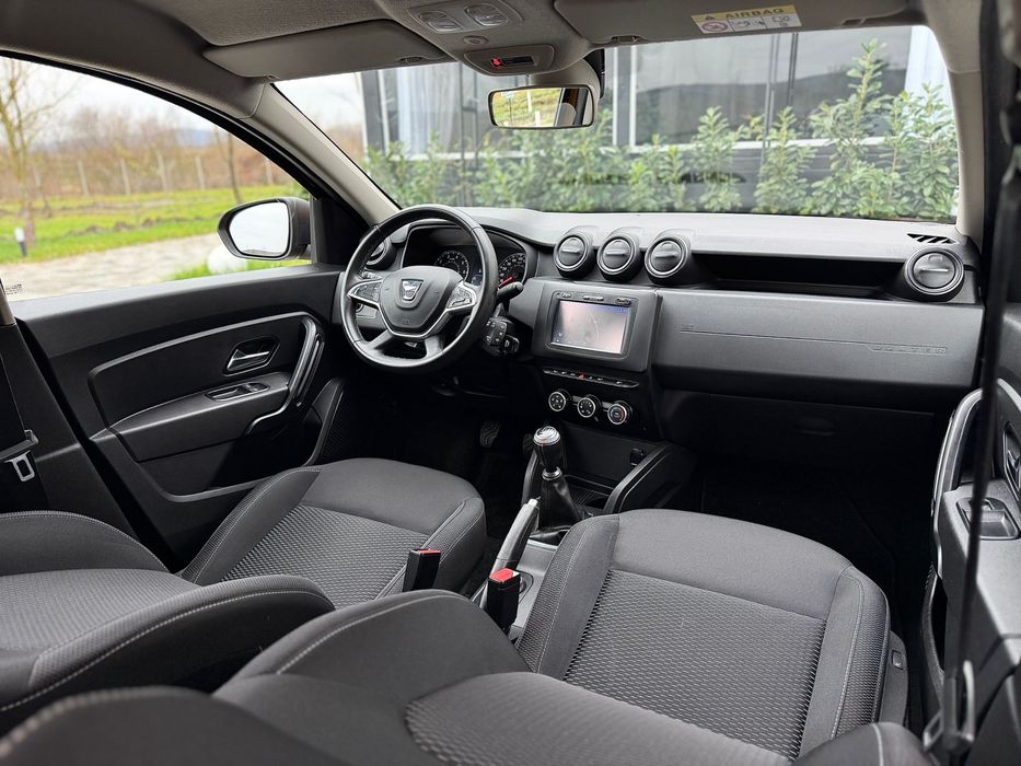 Dacia Duster |1.6Benzina|Prestige|4x4|Navigatie|Camera|Carlig|