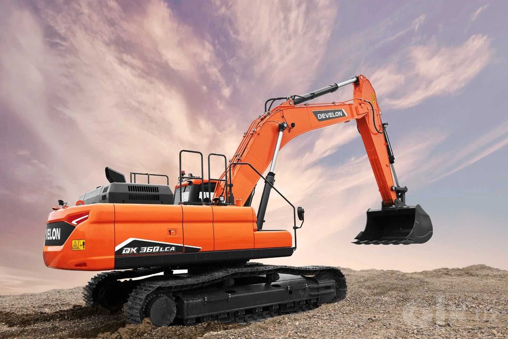 DEVELON (DOOSAN) DX360LCA-7M — мощный гусеничный экскаватор