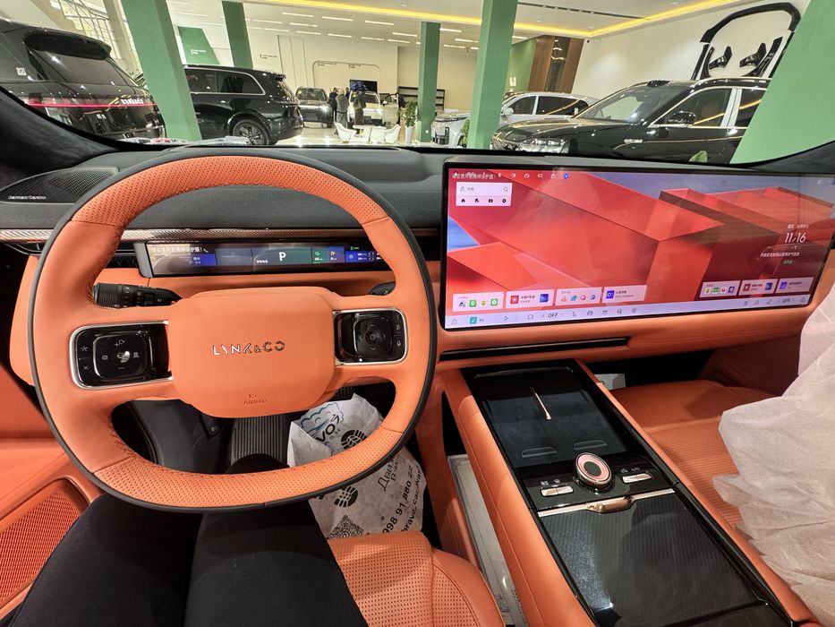 LYNK&CO 900 EM-P 2 turbo